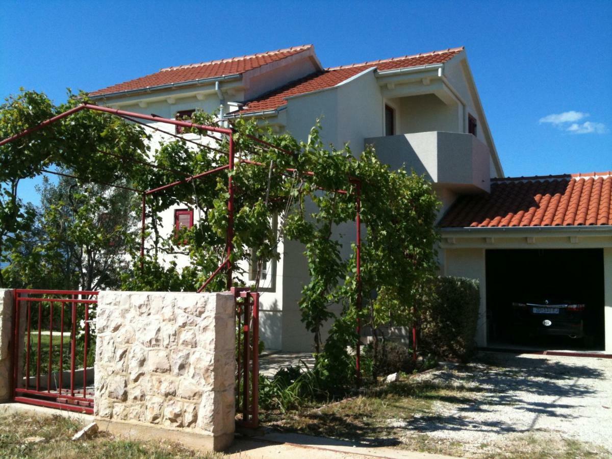 Apartments Villa Aurora Ražanac Zewnętrze zdjęcie