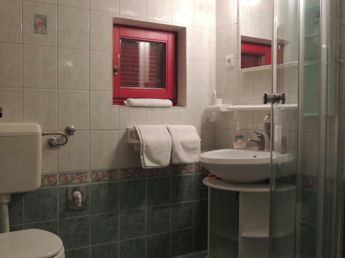 Apartments Villa Aurora Ražanac Zewnętrze zdjęcie